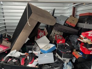 7 x 10 unit in Joliet
