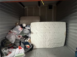 10 x 10 unit in Spring Hill
