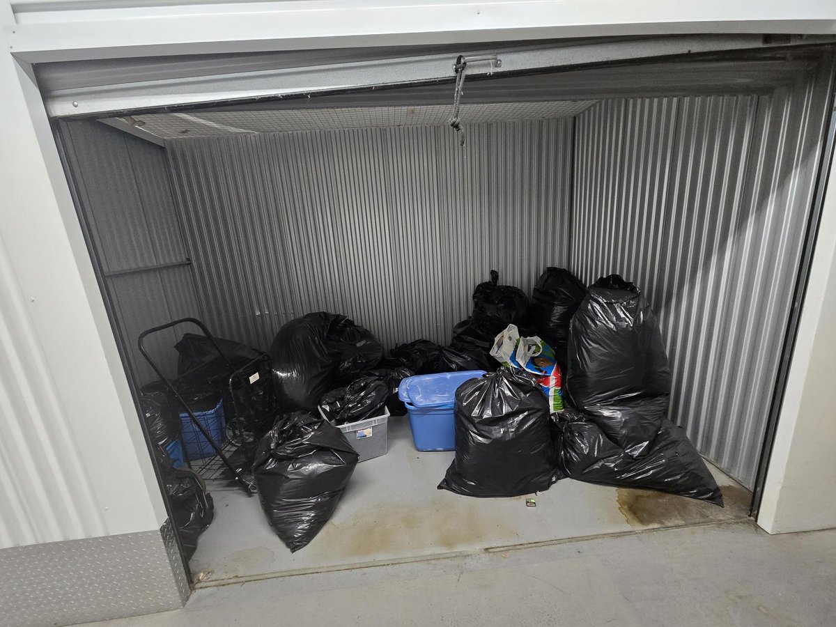 8 x 10 storage unit in Philadelphia, PA