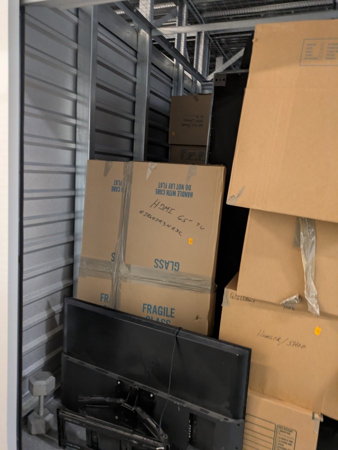 10 x 10 storage unit in Augusta, GA