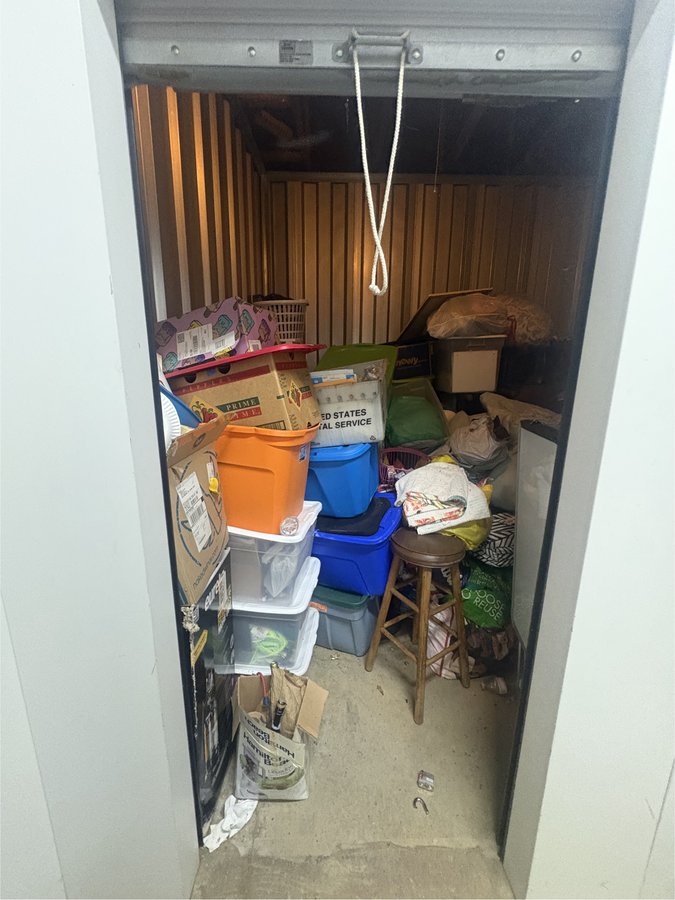 9 x 10 storage unit in Alexandria, VA