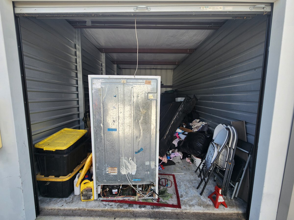 10 x 20 storage unit in Palm Bay, FL