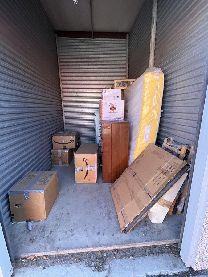 6 x 10 storage unit in Carrolton, TX