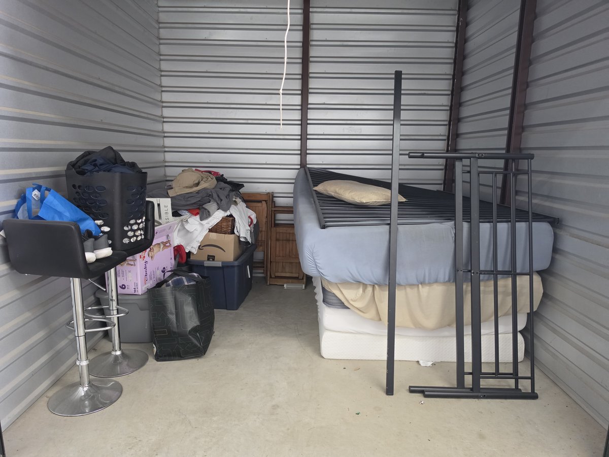 10 x 10 storage unit in New Braunfels, TX
