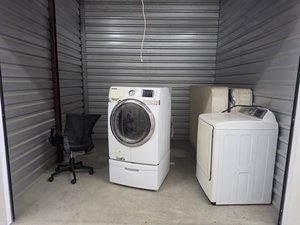 10 x 10 unit in New Braunfels