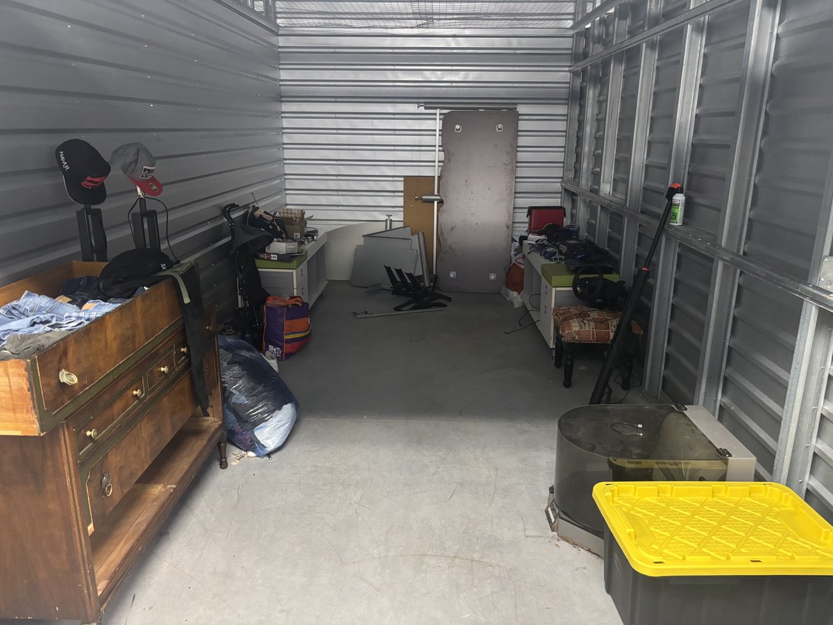 10 x 18 storage unit in Appleton, WI