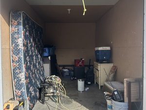 8 x 16 unit in Brooksville