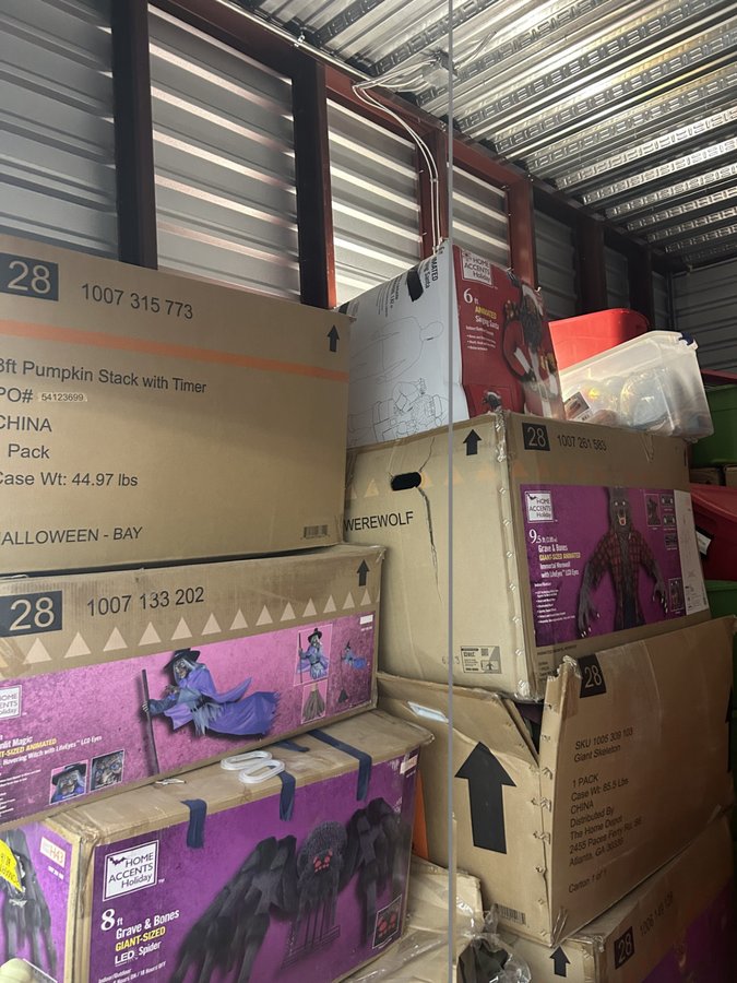 10 x 20 storage unit in Tomball, TX