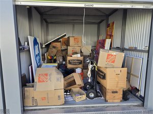 10 x 15 unit in Cherry Hill