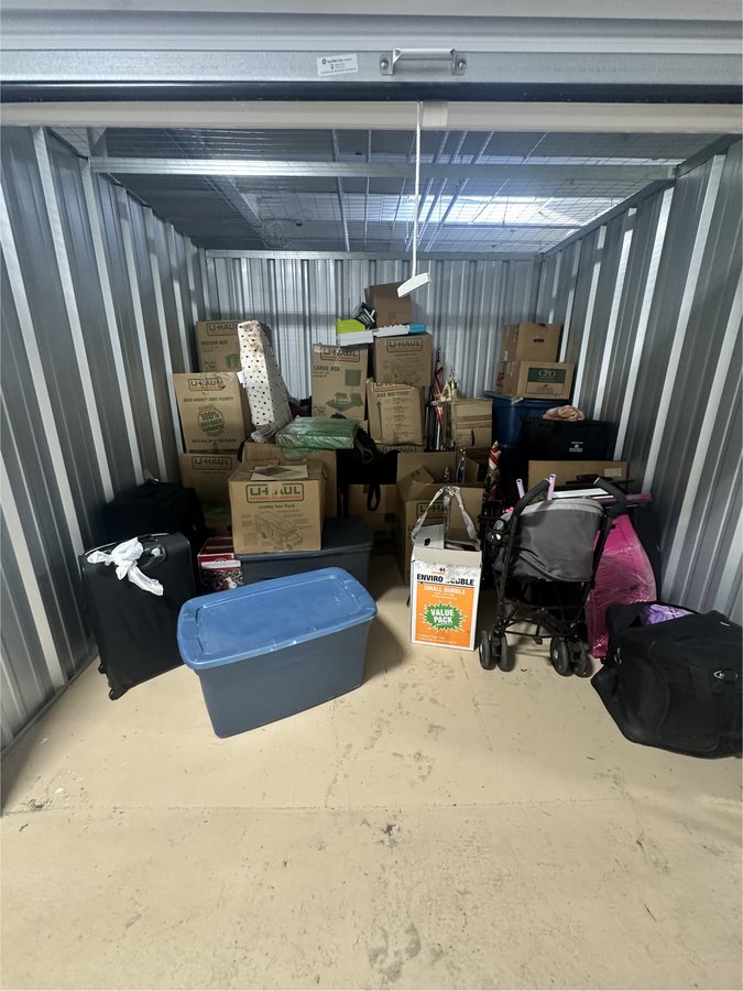 10 x 10 storage unit in Exeter, PA