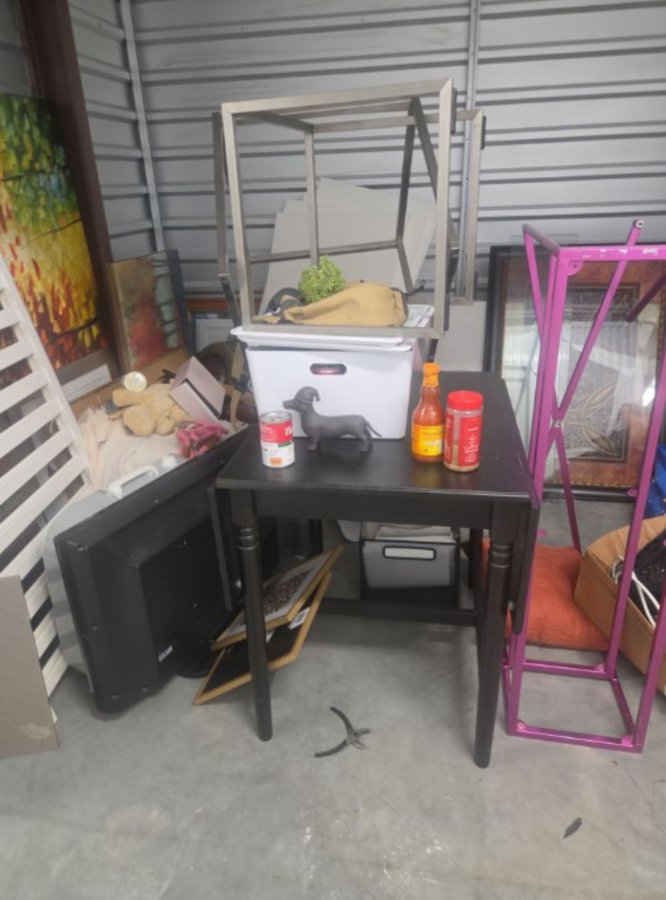 10 x 8 storage unit in Columbus, OH
