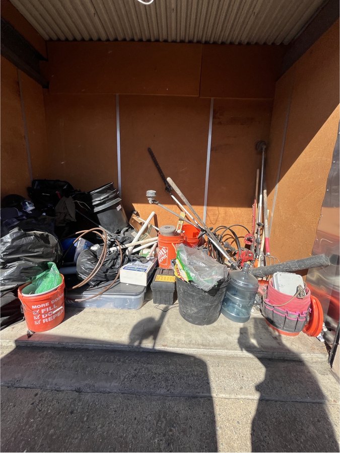 5 x 10 storage unit in Sacramento, CA