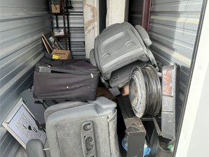 5 x 10 unit in West Columbia