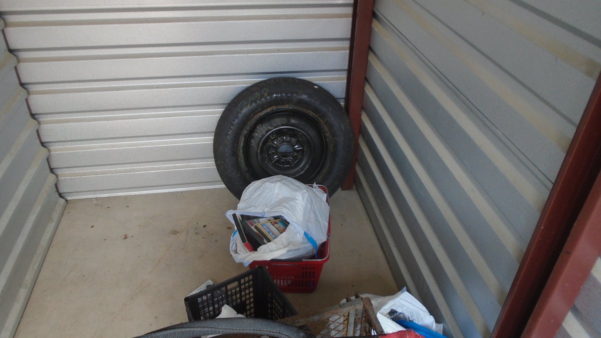 5 x 10 storage unit in Helotes, TX