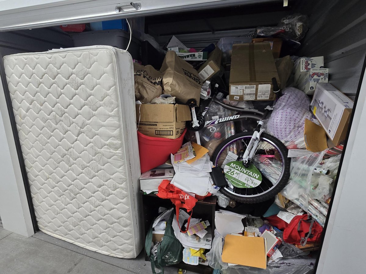 10 x 12 storage unit in Cherry Hill, NJ
