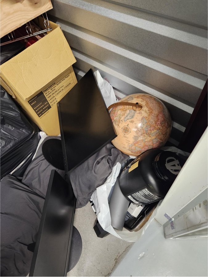 5 x 5 storage unit in Jacksonville, FL