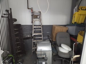 10 x 5 unit in Fredericksburg