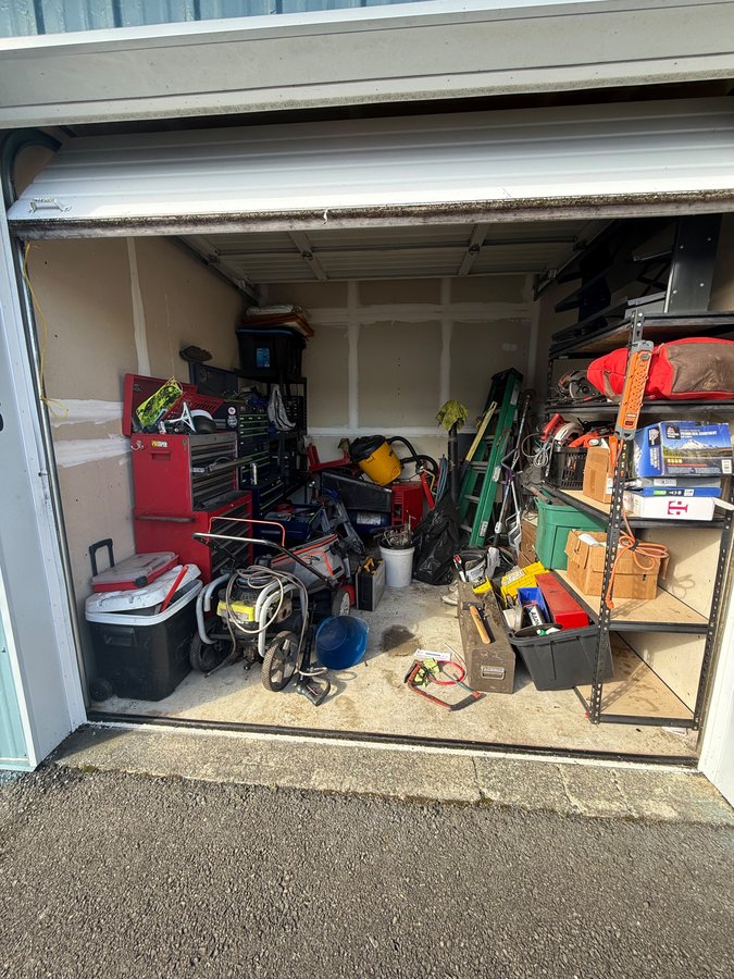10 x 10 storage unit in Ocean Shores, WA