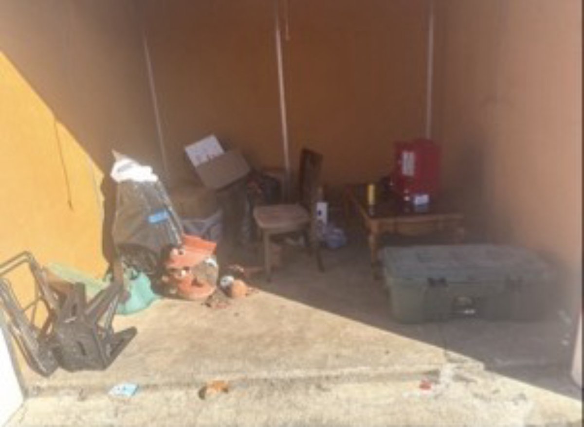 10 x 10 storage unit in Carmichael, CA