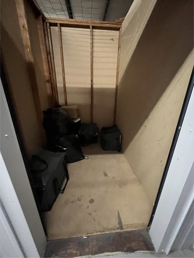 5 x 7 storage unit in Sacramento, CA
