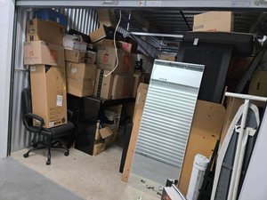 10 x 20 unit in Chicago