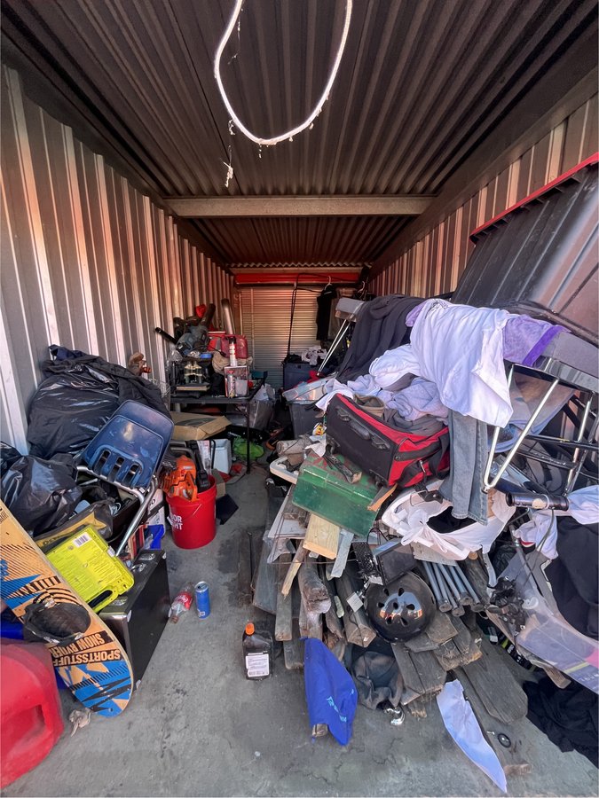 8 x 18 storage unit in Sacramento, CA