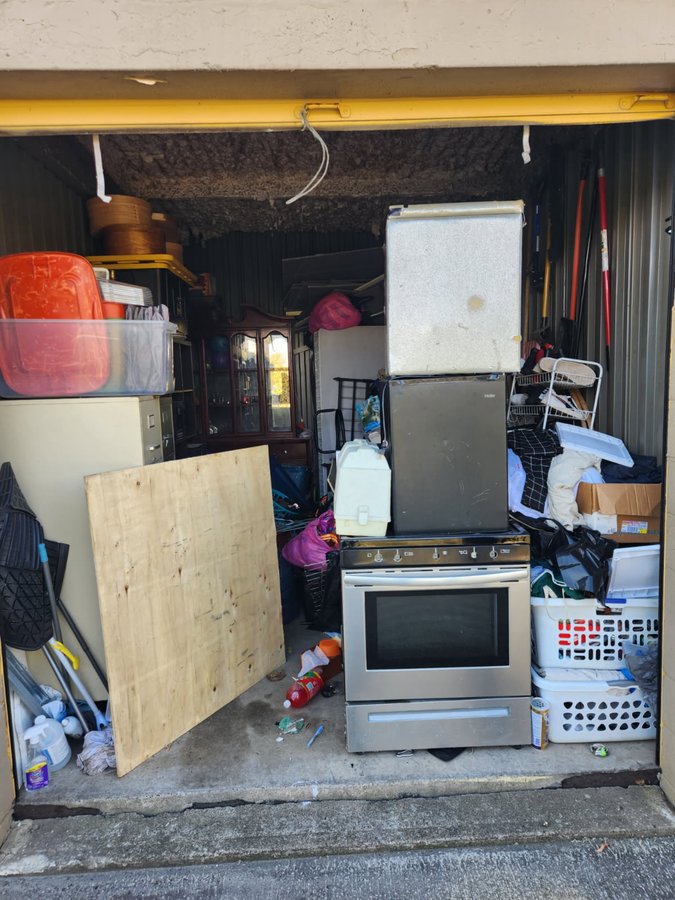 10 x 15 storage unit in Cleveland, OH