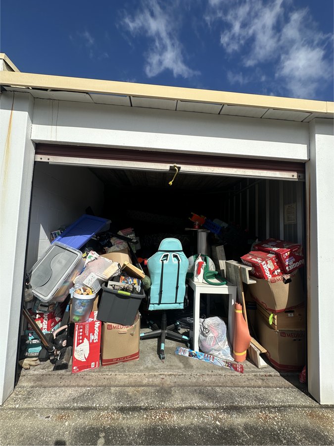 10 x 15 storage unit in Ocala, FL