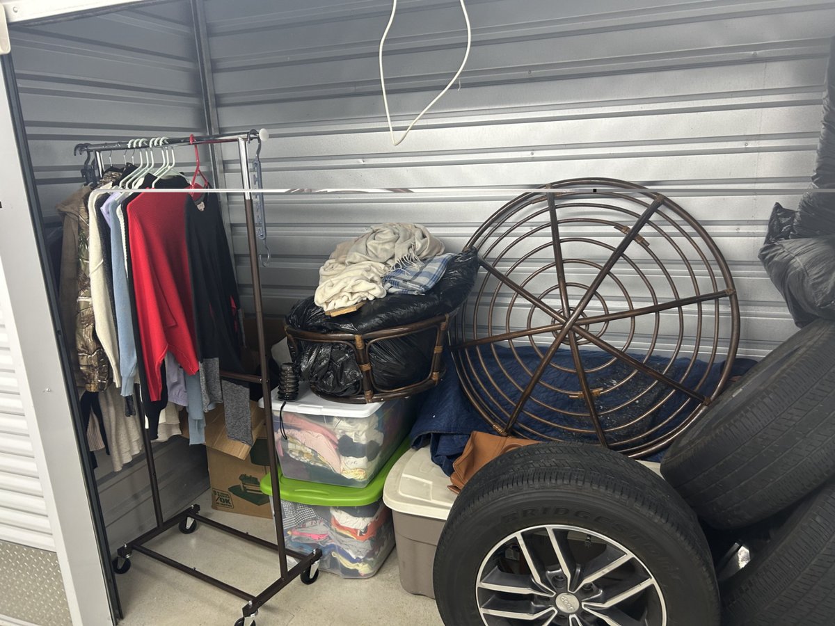 10 x 5 storage unit in Tomball, TX