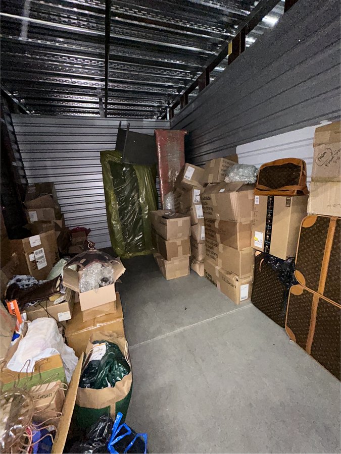 10 x 14 storage unit in Bethesda, MD