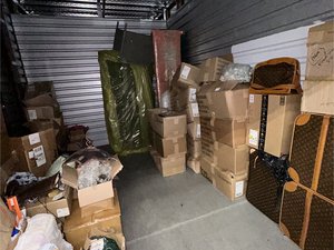 10 x 14 storage unit in Bethesda, MD