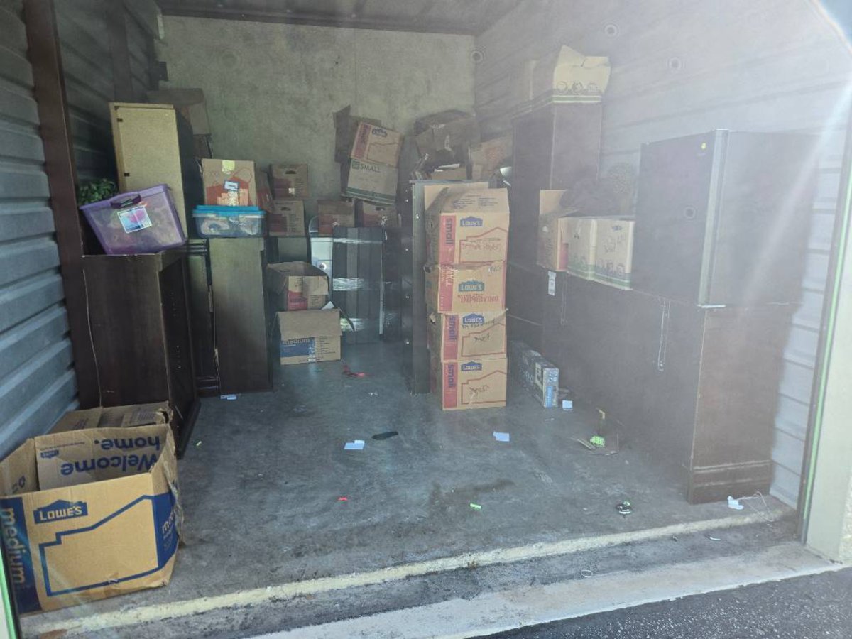 10 x 15 storage unit in San Antonio, TX