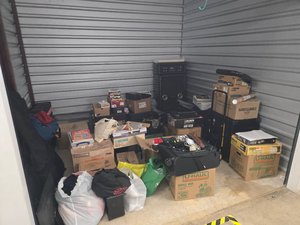 10 x 10 unit in San Antonio