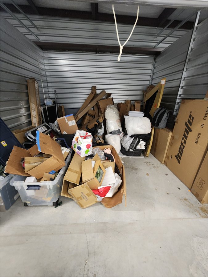 10 x 10 storage unit in New Brunswick, NJ