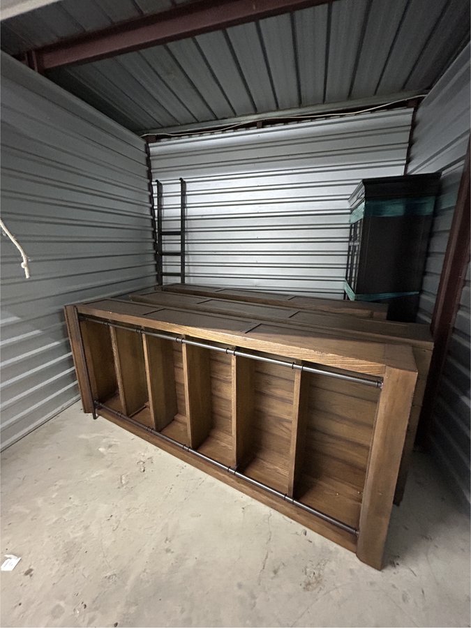 10 x 10 storage unit in Frederick, MD