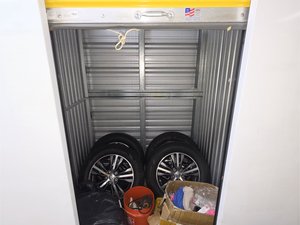 5 x 5 unit in Bronx