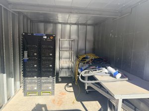 10 x 15 unit in Marlborough