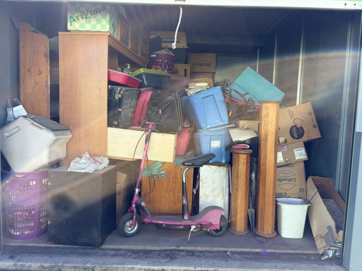 10 x 15 storage unit in Phoenix, AZ