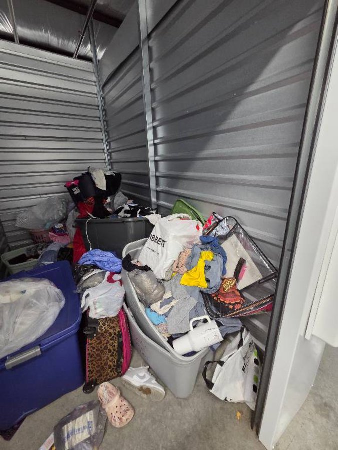 5 x 10 storage unit in Tallahassee, FL