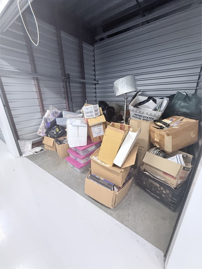 10 x 10 storage unit in Jersey City, NJ