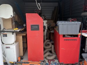 10 x 20 unit in South Lyon