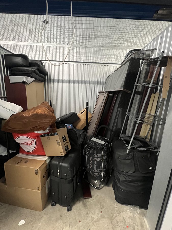 8 x 10 storage unit in Brooklyn, NY