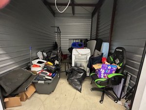 10 x 15 unit in Forney