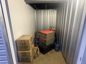 5 x 10 unit in Alexandria