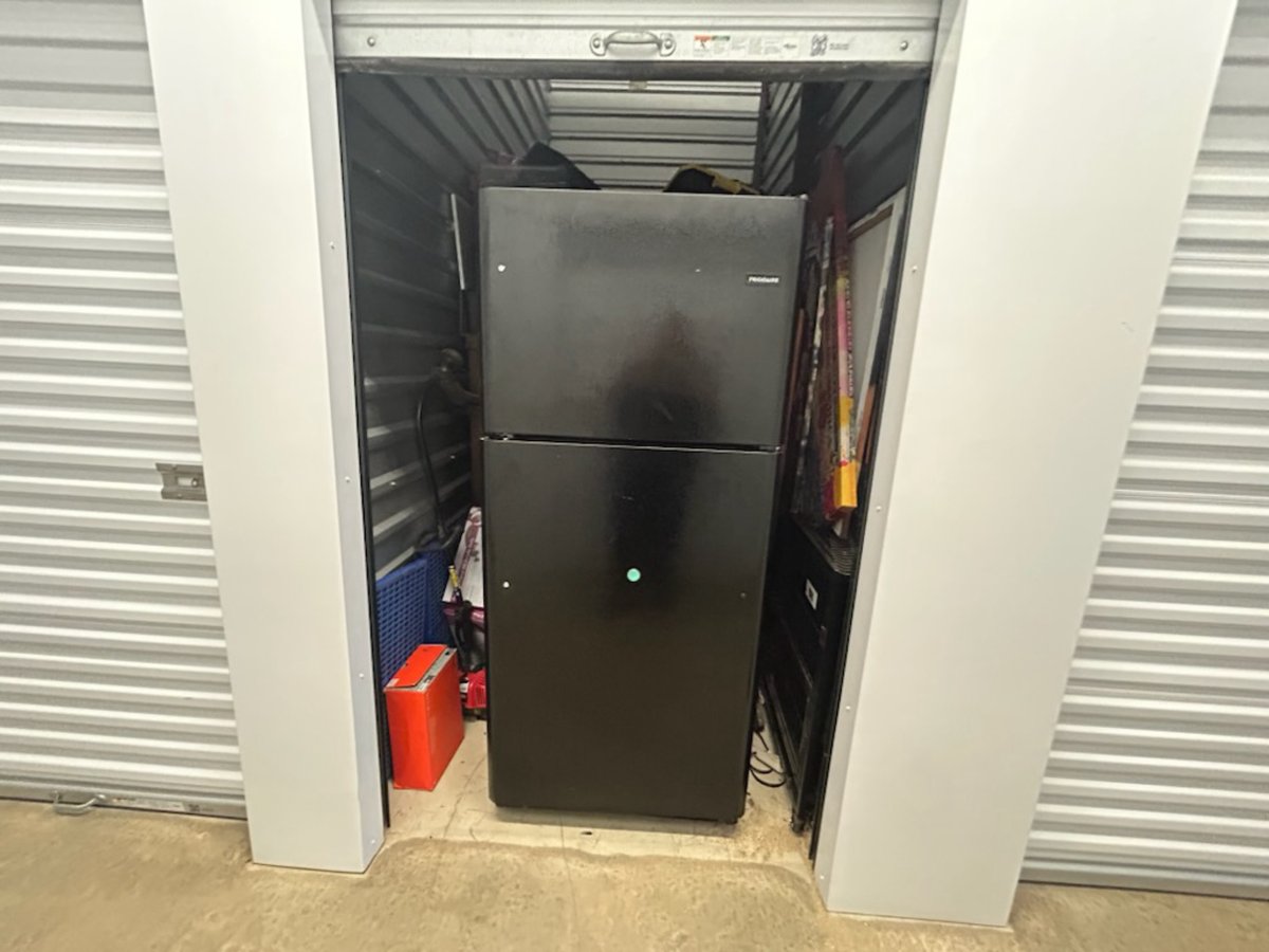 5 x 10 storage unit in Forney, TX