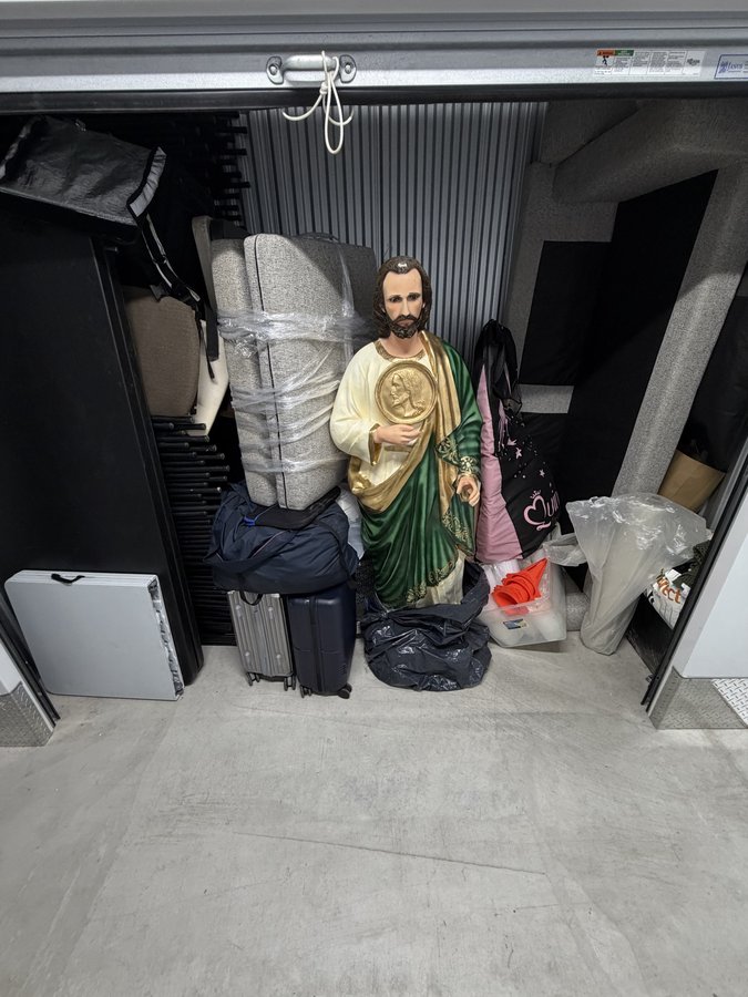 5 x 10 storage unit in Brooklyn, NY