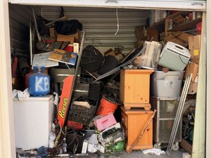 10 x 10 unit in Banning
