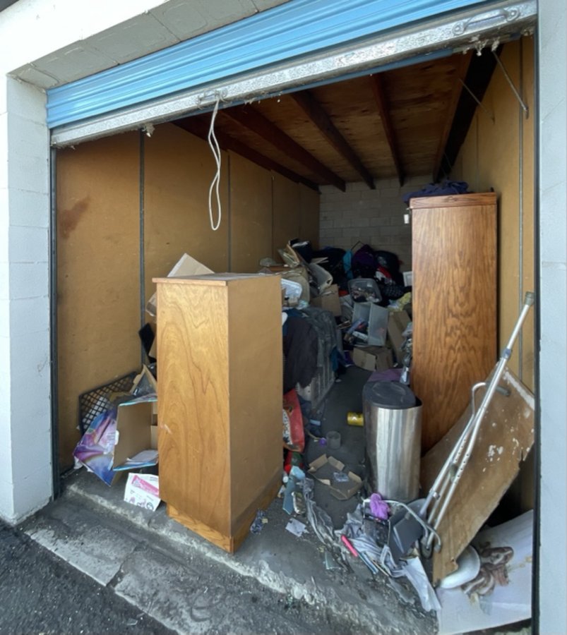 9 x 20 storage unit in Riverside, CA