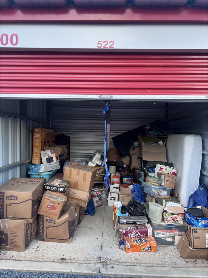 10 x 10 storage unit in Wingate, NC