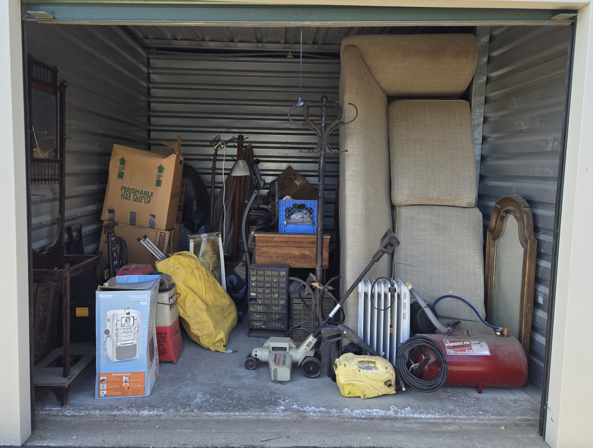 10 x 10 storage unit in Gridley, CA